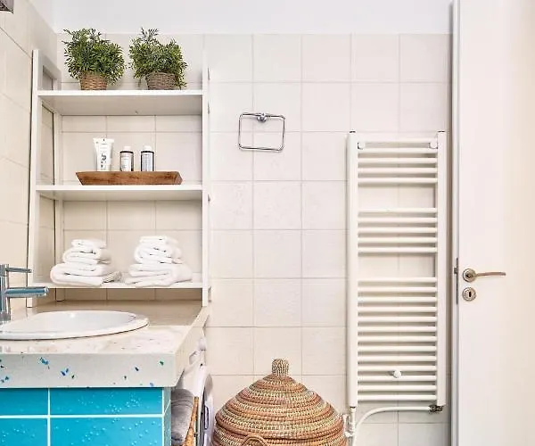 Academia * Rhodes City