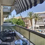 Academia アパート *